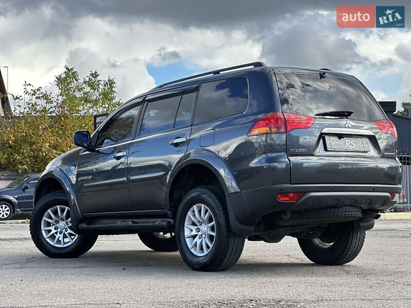 Внедорожник / Кроссовер Mitsubishi Pajero Sport 2010 в Киеве