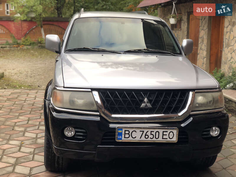 Позашляховик / Кросовер Mitsubishi Pajero Sport 2004 в Рахові