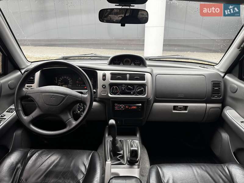 Внедорожник / Кроссовер Mitsubishi Pajero Sport 2008 в Киеве