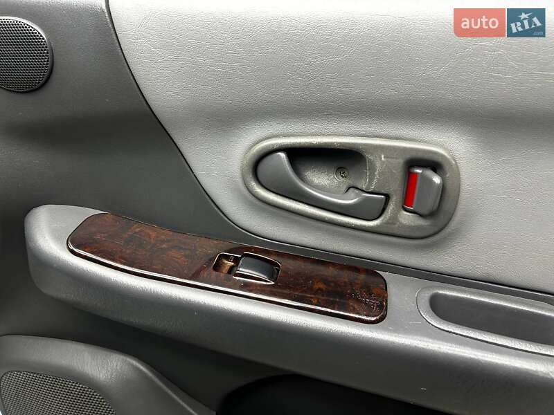 Внедорожник / Кроссовер Mitsubishi Pajero Sport 2003 в Черновцах фото 12 Внедорожник / Кроссовер Mitsubishi Pajero Sport 2003 в Черновцах