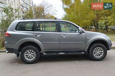Mitsubishi Pajero Sport 2013 Mitsubishi Pajero Sport 2013