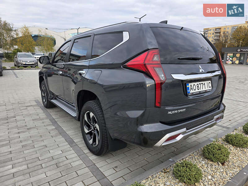 Внедорожник / Кроссовер Mitsubishi Pajero Sport 2024 в Ужгороде