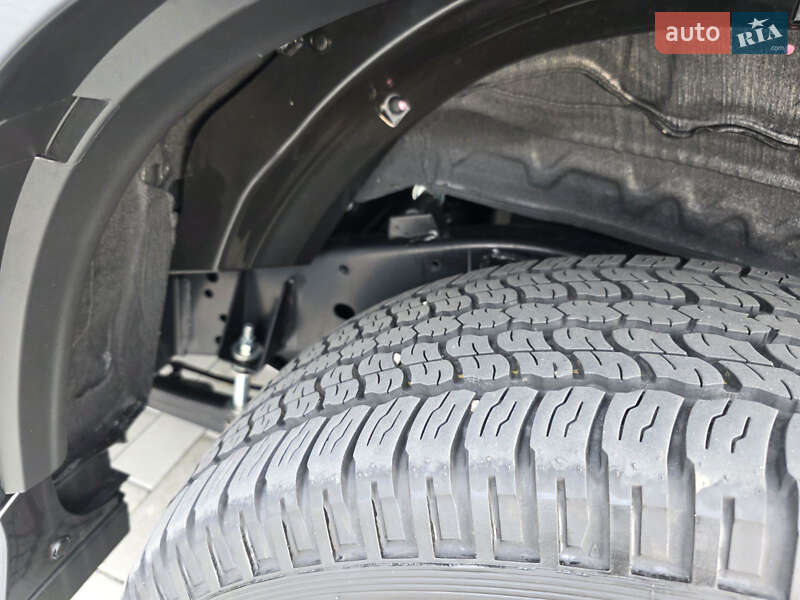 Внедорожник / Кроссовер Mitsubishi Pajero Sport 2024 в Ужгороде