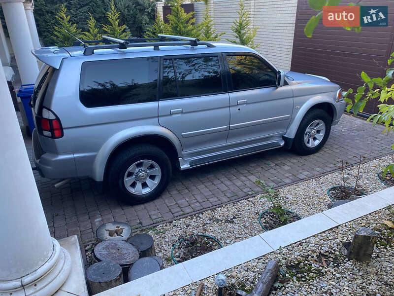 Внедорожник / Кроссовер Mitsubishi Pajero Sport 2006 в Одессе