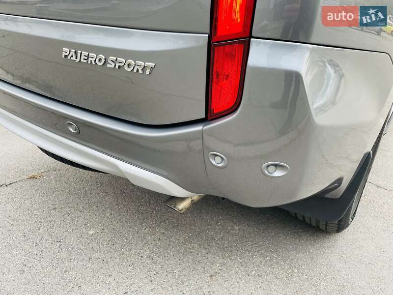 Внедорожник / Кроссовер Mitsubishi Pajero Sport 2017 в Киеве фото 26 Внедорожник / Кроссовер Mitsubishi Pajero Sport 2017 в Киеве
