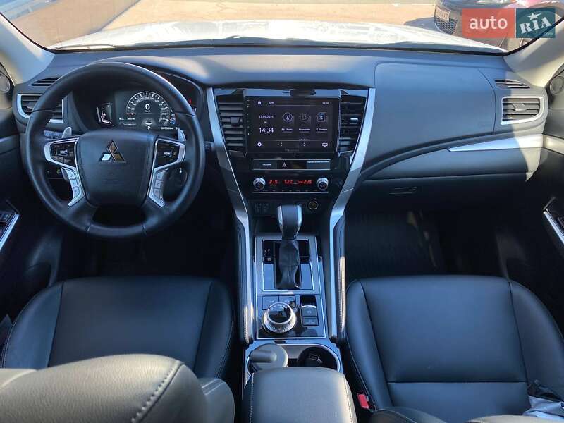 Внедорожник / Кроссовер Mitsubishi Pajero Sport 2024 в Киеве фото 17 Внедорожник / Кроссовер Mitsubishi Pajero Sport 2024 в Киеве