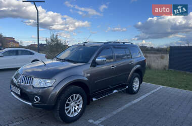 Mitsubishi Pajero Sport 2011
