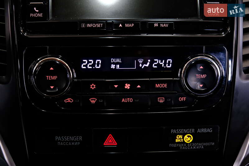 Позашляховик / Кросовер Mitsubishi Pajero Sport 2016 в Одесі