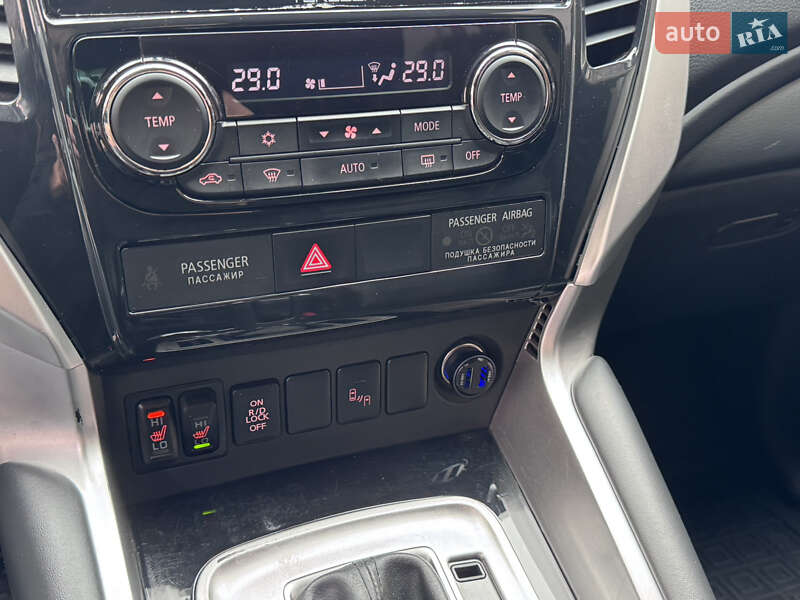 Позашляховик / Кросовер Mitsubishi Pajero Sport 2019 в Полтаві фото 20 Позашляховик / Кросовер Mitsubishi Pajero Sport 2019 в Полтаві
