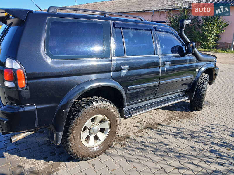 Внедорожник / Кроссовер Mitsubishi Pajero Sport 2005 в Косове