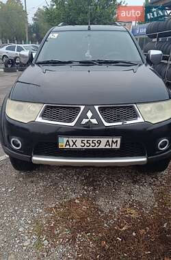 Внедорожник / Кроссовер Mitsubishi Pajero Sport 2010 в Харькове