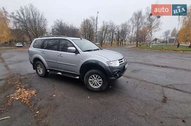 Внедорожник / Кроссовер Mitsubishi Pajero Sport 2014 в Тальном