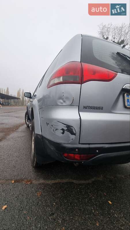 Внедорожник / Кроссовер Mitsubishi Pajero Sport 2014 в Тальном фото 4 Внедорожник / Кроссовер Mitsubishi Pajero Sport 2014 в Тальном