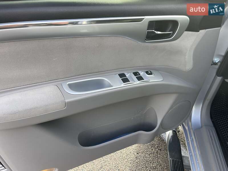 Внедорожник / Кроссовер Mitsubishi Pajero Sport 2010 в Киеве