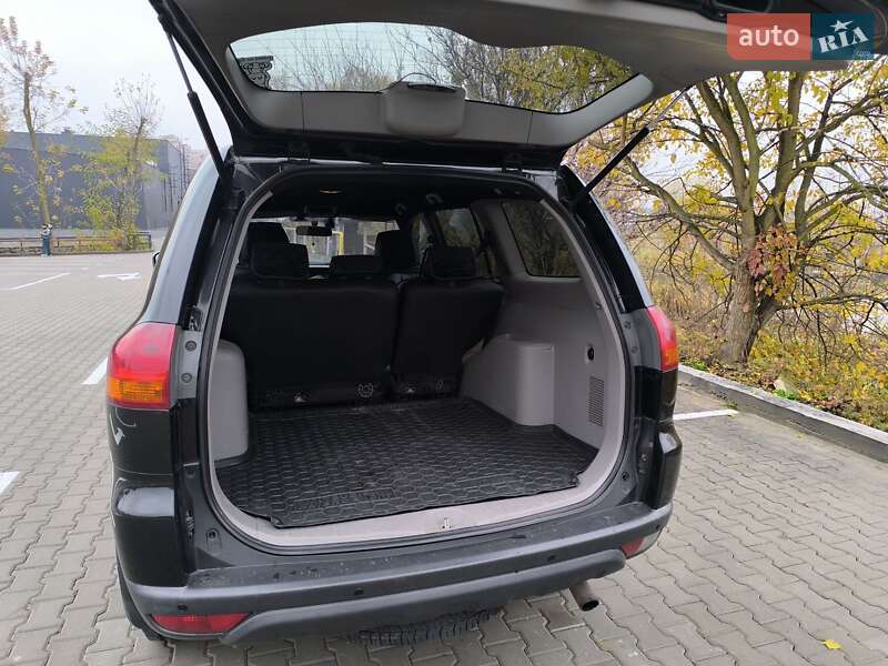 Внедорожник / Кроссовер Mitsubishi Pajero Sport 2010 в Софиевской Борщаговке