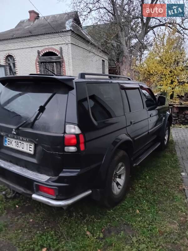 Внедорожник / Кроссовер Mitsubishi Pajero Sport 2007 в Остроге