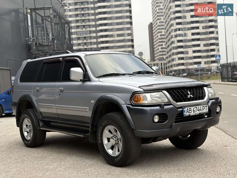 Внедорожник / Кроссовер Mitsubishi Pajero Sport 2005 в Киеве