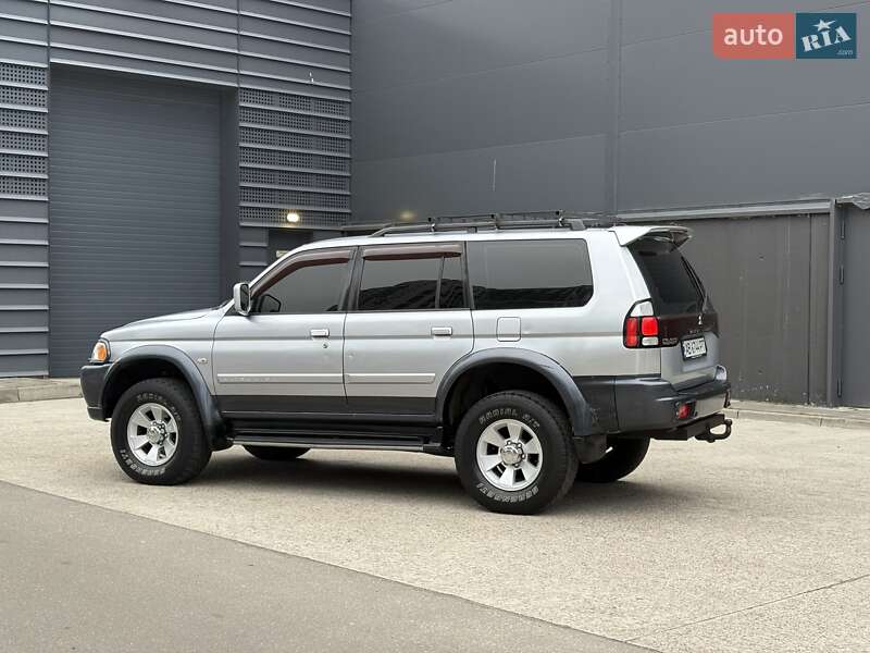 Внедорожник / Кроссовер Mitsubishi Pajero Sport 2005 в Киеве