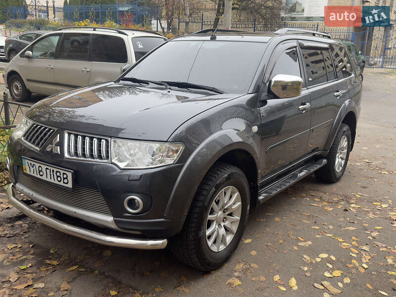Позашляховик / Кросовер Mitsubishi Pajero Sport 2011 в Києві фото 47 Позашляховик / Кросовер Mitsubishi Pajero Sport 2011 в Києві