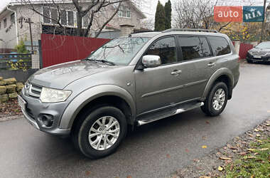 Позашляховик / Кросовер Mitsubishi Pajero Sport 2014 в Вінниці
