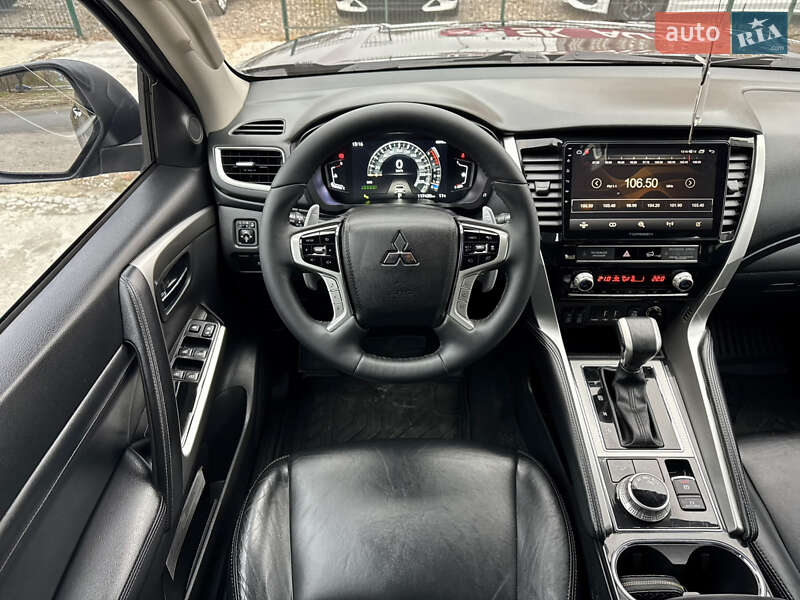 Внедорожник / Кроссовер Mitsubishi Pajero Sport 2019 в Киеве