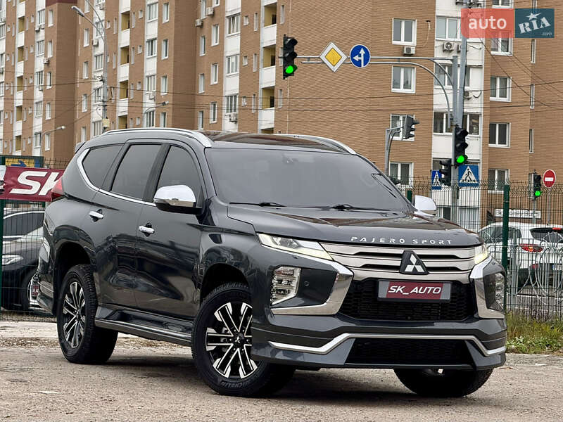 Внедорожник / Кроссовер Mitsubishi Pajero Sport 2019 в Киеве