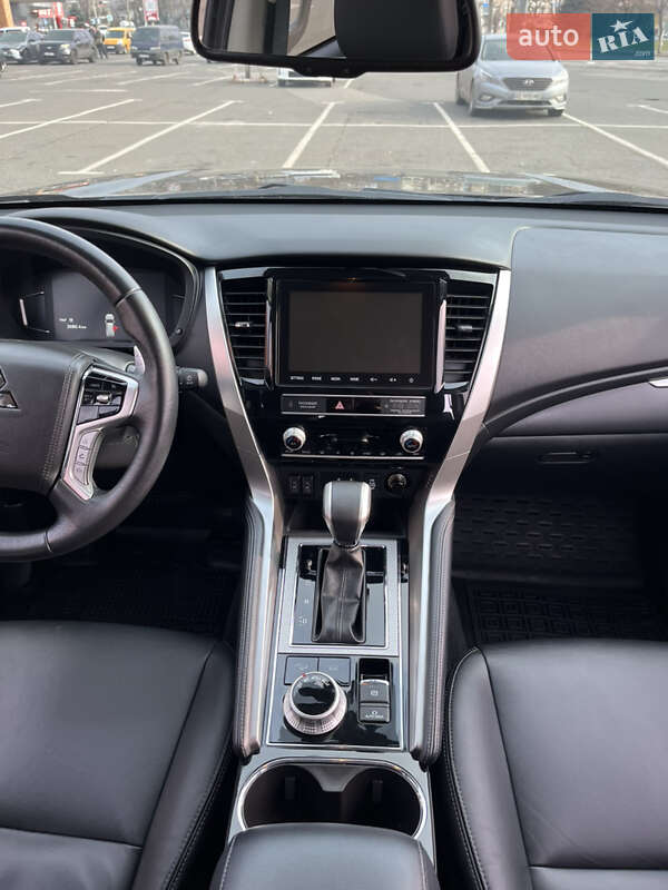 Внедорожник / Кроссовер Mitsubishi Pajero Sport 2021 в Казанке фото 32 Внедорожник / Кроссовер Mitsubishi Pajero Sport 2021 в Казанке