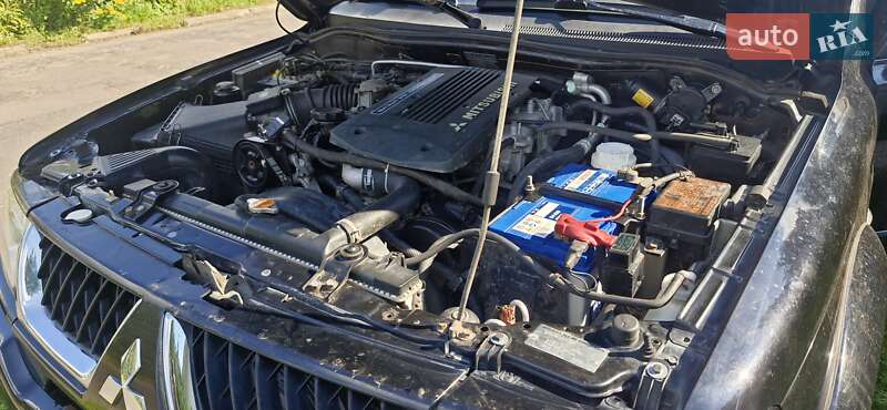 Внедорожник / Кроссовер Mitsubishi Pajero Sport 2007 в Ямполе