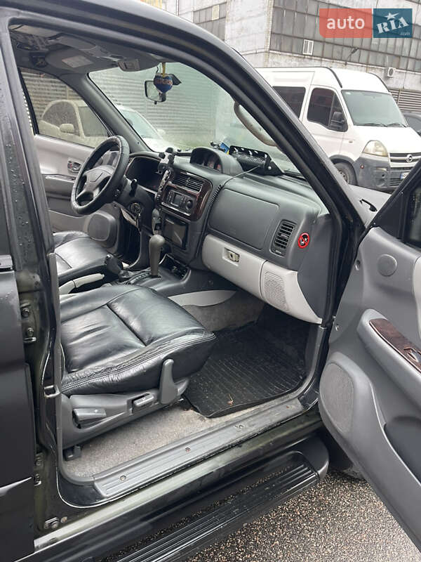 Внедорожник / Кроссовер Mitsubishi Pajero Sport 2004 в Киеве