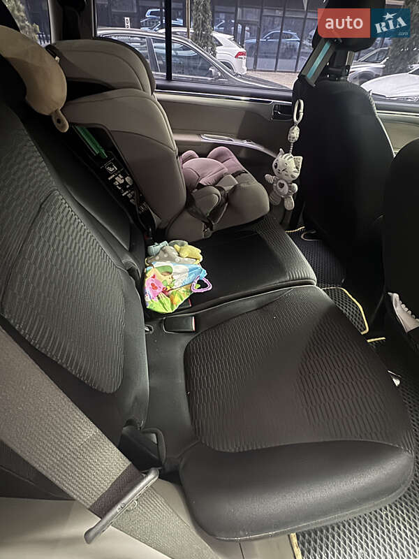 Внедорожник / Кроссовер Mitsubishi Pajero Sport 2013 в Ивано-Франковске фото 8 Внедорожник / Кроссовер Mitsubishi Pajero Sport 2013 в Ивано-Франковске