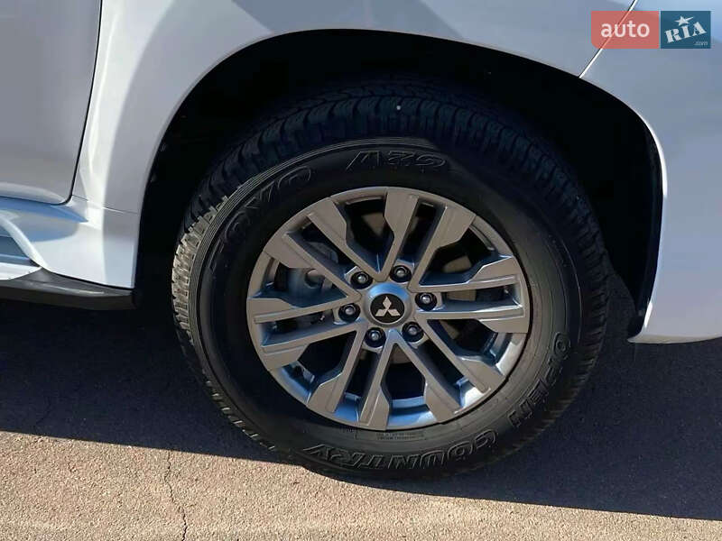 Внедорожник / Кроссовер Mitsubishi Pajero Sport 2024 в Киеве фото 6 Внедорожник / Кроссовер Mitsubishi Pajero Sport 2024 в Киеве