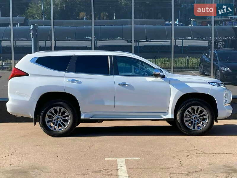 Внедорожник / Кроссовер Mitsubishi Pajero Sport 2024 в Киеве фото 9 Внедорожник / Кроссовер Mitsubishi Pajero Sport 2024 в Киеве