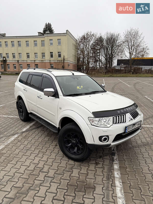 Mitsubishi Pajero Sport 2012