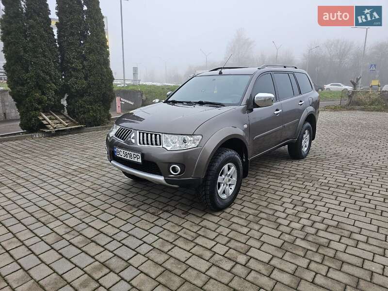 Mitsubishi Pajero Sport 2013 Mitsubishi Pajero Sport 2013