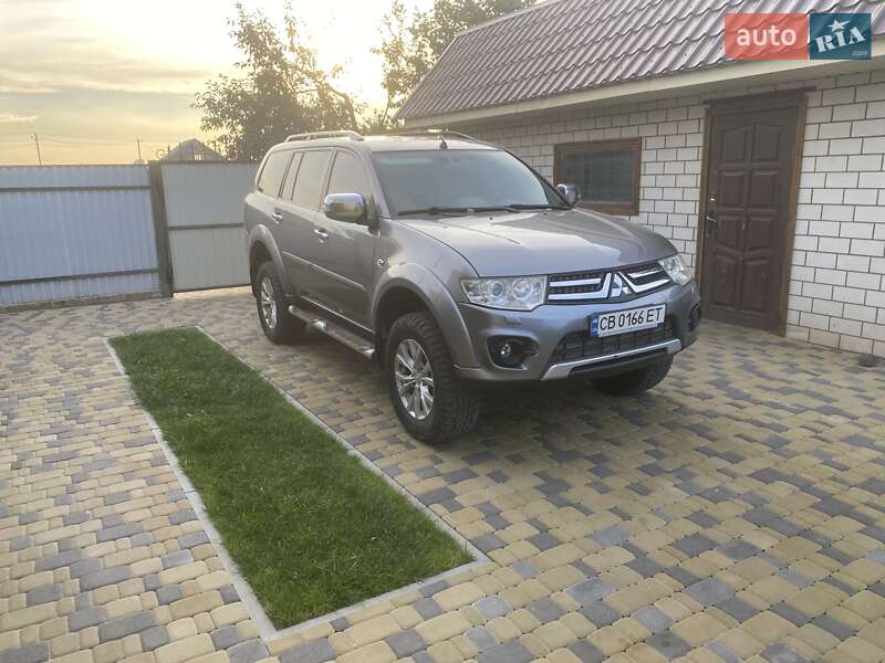 Внедорожник / Кроссовер Mitsubishi Pajero Sport 2014 в Бобровице фото 7 Внедорожник / Кроссовер Mitsubishi Pajero Sport 2014 в Бобровице