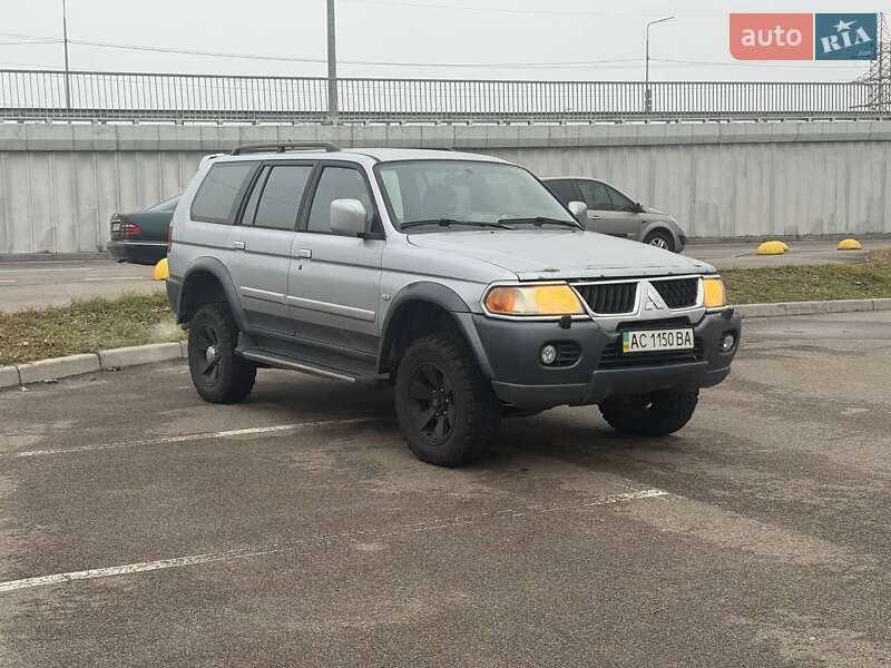 Mitsubishi Pajero Sport 2005