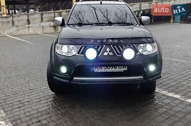Позашляховик / Кросовер Mitsubishi Pajero Sport 2011 в Ізюмі