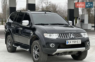 Позашляховик / Кросовер Mitsubishi Pajero Sport 2012 в Звягелі