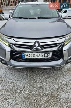 Внедорожник / Кроссовер Mitsubishi Pajero Sport 2016 в Львове
