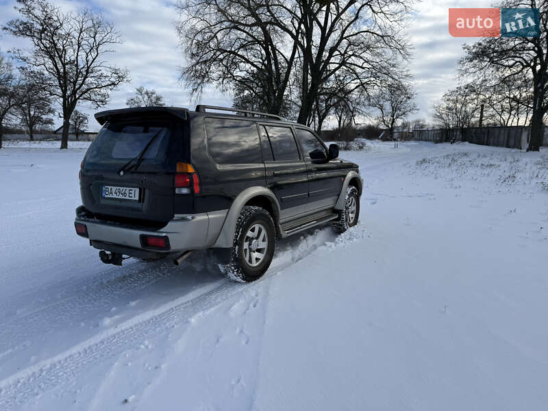 Внедорожник / Кроссовер Mitsubishi Pajero Sport 2004 в Александрие