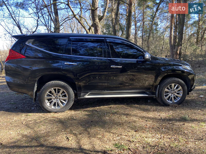 Mitsubishi Pajero Sport 2017