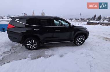 Позашляховик / Кросовер Mitsubishi Pajero Sport 2018 в Львові