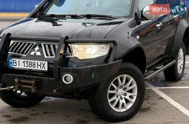 Позашляховик / Кросовер Mitsubishi Pajero Sport 2010 в Сумах
