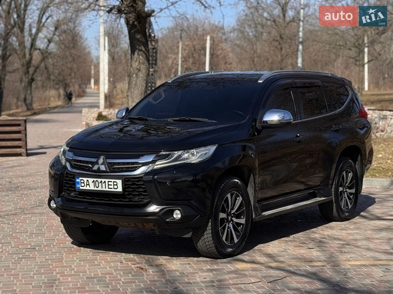 Mitsubishi Pajero Sport 2017