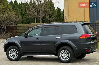 Позашляховик / Кросовер Mitsubishi Pajero Sport 2012 в Дніпрі
