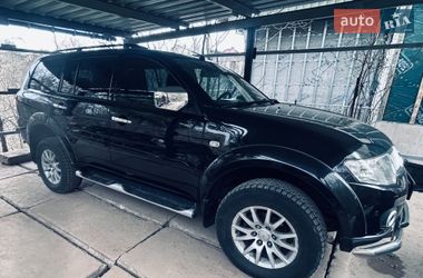 Внедорожник / Кроссовер Mitsubishi Pajero Sport 2011 в Киеве