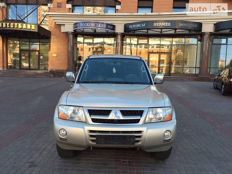 Внедорожник / Кроссовер Mitsubishi Pajero Wagon 2007 в Киеве
