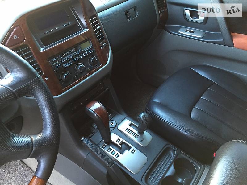 Внедорожник / Кроссовер Mitsubishi Pajero Wagon 2007 в Киеве