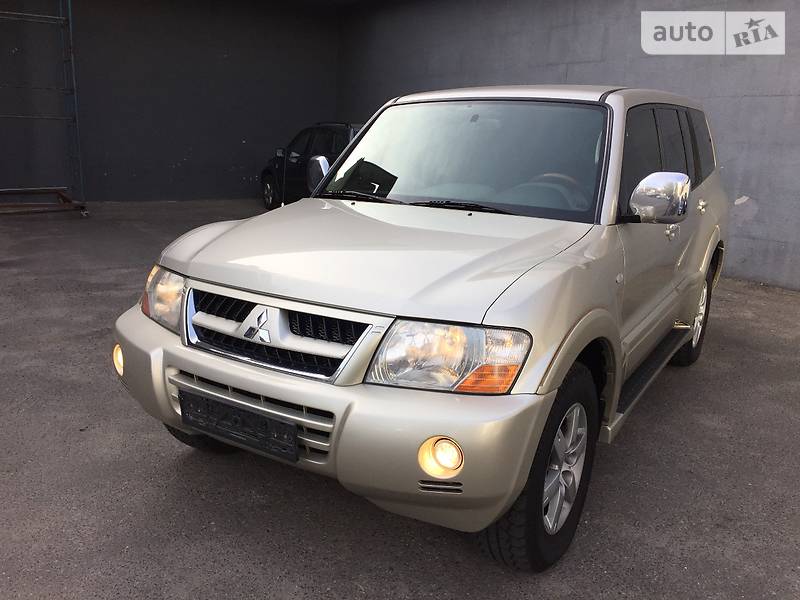 Внедорожник / Кроссовер Mitsubishi Pajero Wagon 2006 в Киеве