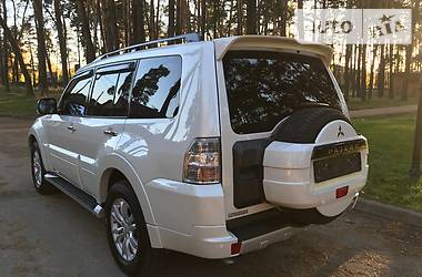 Внедорожник / Кроссовер Mitsubishi Pajero Wagon 2014 в Киеве